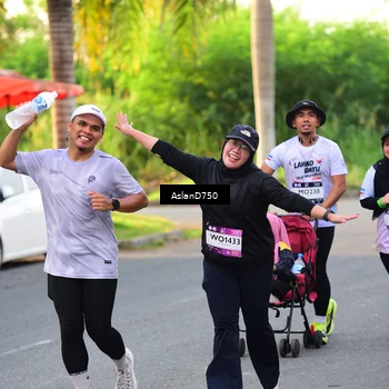 Runner Photo 7766140