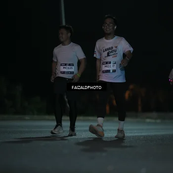 Runner Photo 7766149