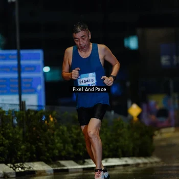 Runner Photo 7766189