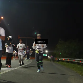 Runner Photo 7766223