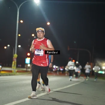 Runner Photo 7766235