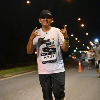 Runner Photo 7766247