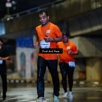 Runner Photo 7766253