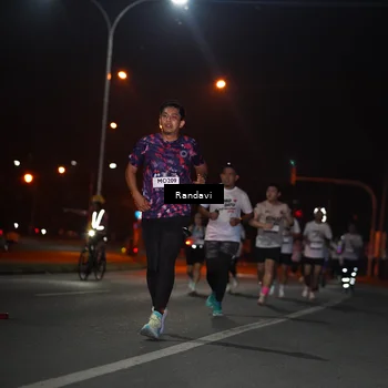 Runner Photo 7766254