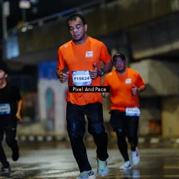 Runner Photo 7766272