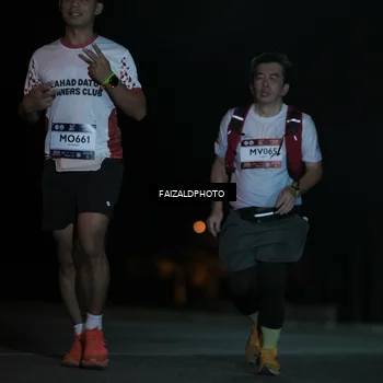 Runner Photo 7766278