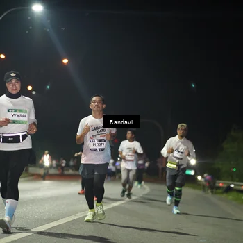 Runner Photo 7766281