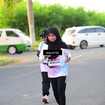 Runner Photo 7766305
