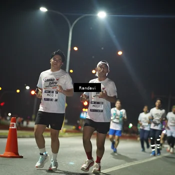 Runner Photo 7766357