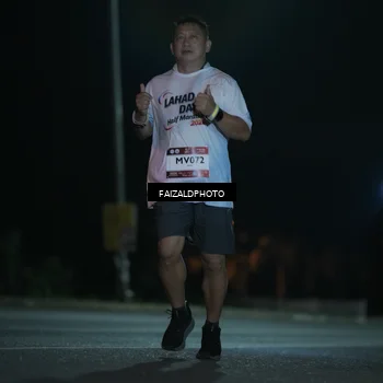 Runner Photo 7766399