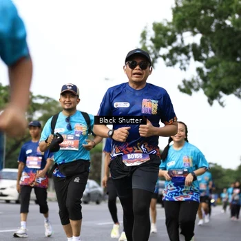 Runner Photo 7766405