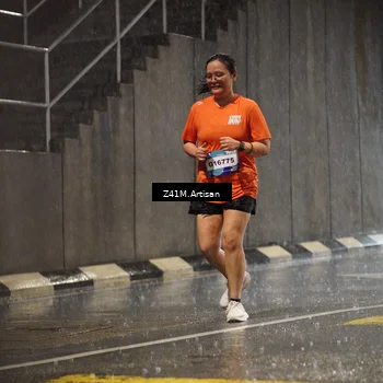 Runner Photo 7766409