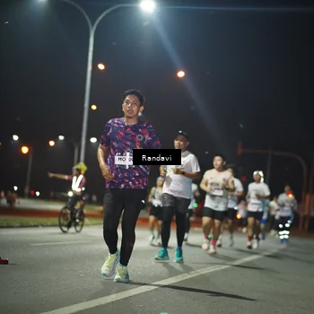 Runner Photo 7766458