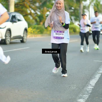 Runner Photo 7766469