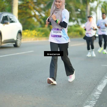 Runner Photo 7766495