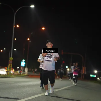 Runner Photo 7766496