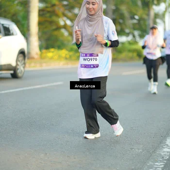 Runner Photo 7766504