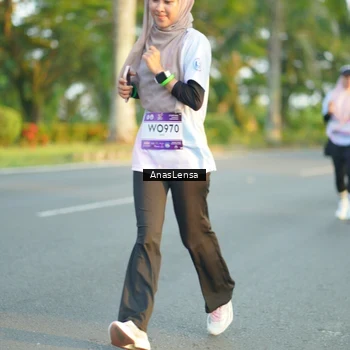 Runner Photo 7766509