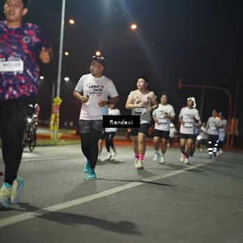 Runner Photo 7766523