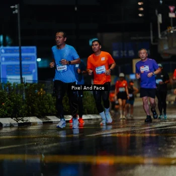 Runner Photo 7766529