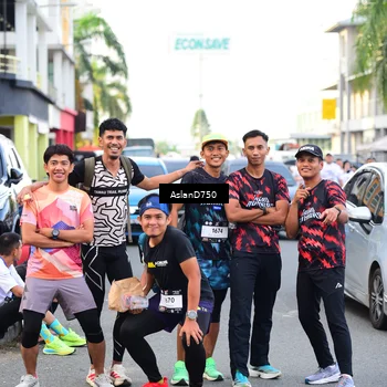 Runner Photo 7766536