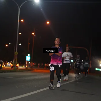 Runner Photo 7766542