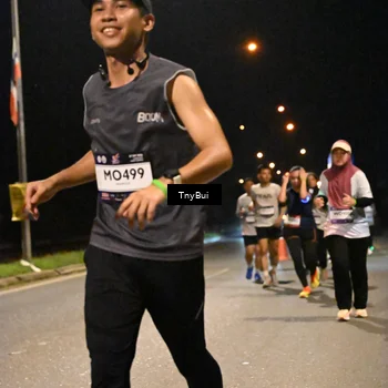 Runner Photo 7766543