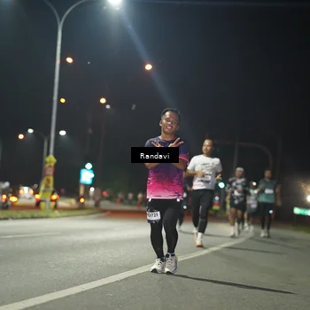 Runner Photo 7766551