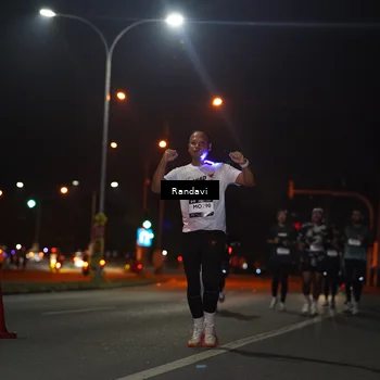 Runner Photo 7766573