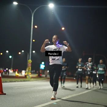 Runner Photo 7766583