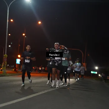 Runner Photo 7766628