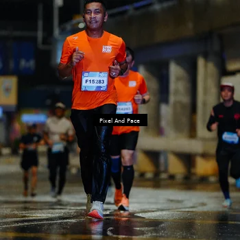 Runner Photo 7766635