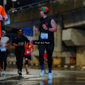Runner Photo 7766677