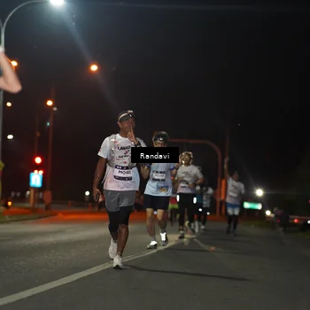 Runner Photo 7766687