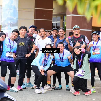 Runner Photo 7766691