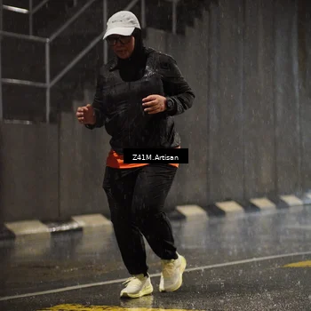 Runner Photo 7766700