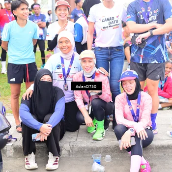 Runner Photo 7766701
