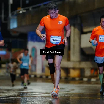 Runner Photo 7766735