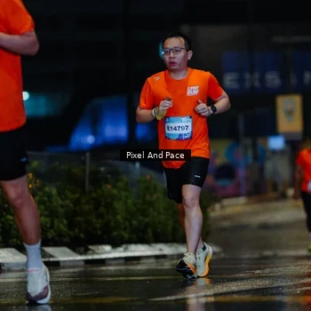Runner Photo 7766798
