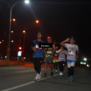 Runner Photo 7766816
