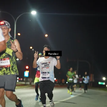 Runner Photo 7766827
