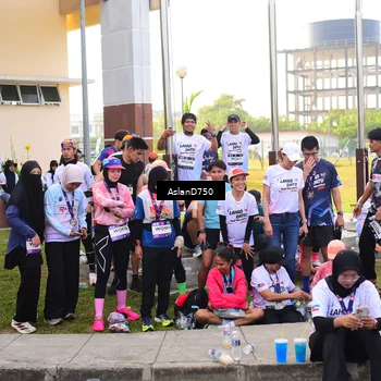 Runner Photo 7766870