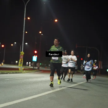Runner Photo 7766888