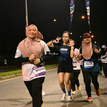 Runner Photo 7766890