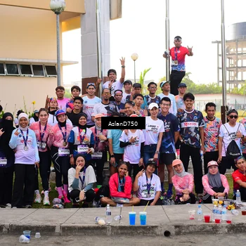 Runner Photo 7766894