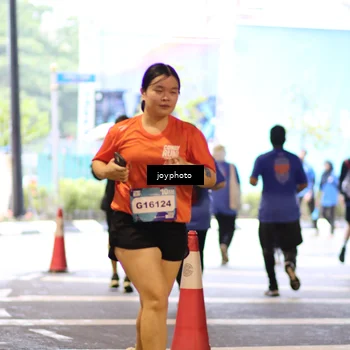 Runner Photo 7766917