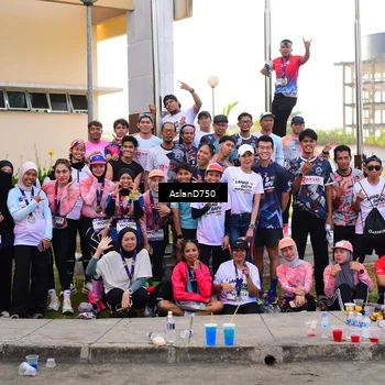 Runner Photo 7766972