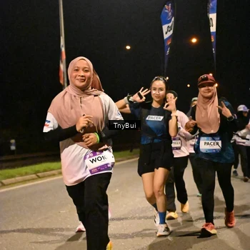 Runner Photo 7766973