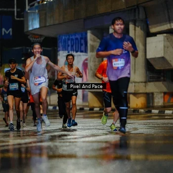 Runner Photo 7766975
