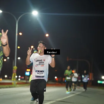 Runner Photo 7766997